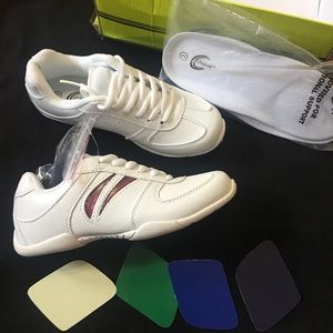 Youth Girl size 2 to 3 New Cheer shoes with colors